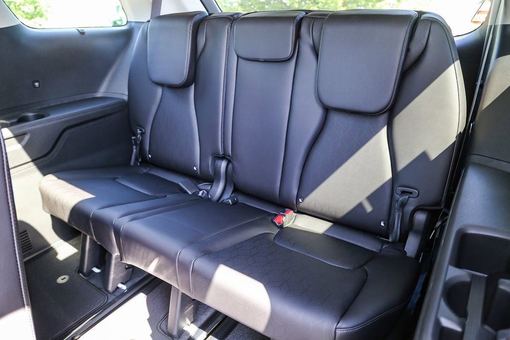 Certified 2026 Kia Carnival SX w/ SX Dark Edition Package FWD image 31