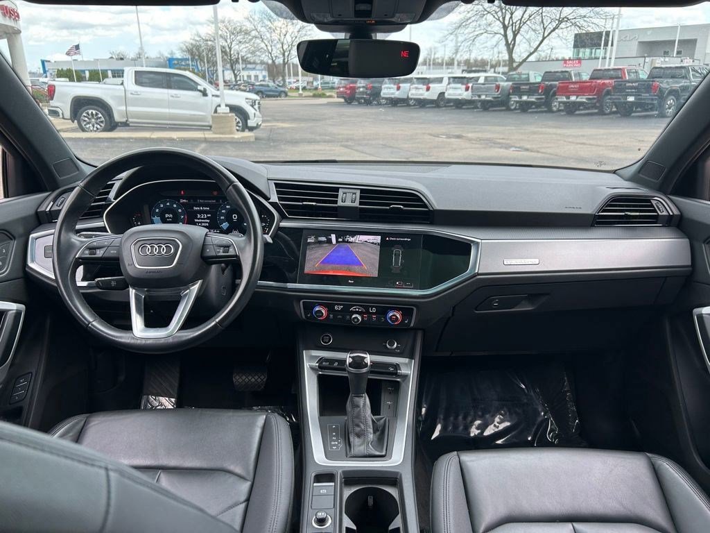 Used 2023 Audi Q3 2.0T Premium AWD/4WD image 9