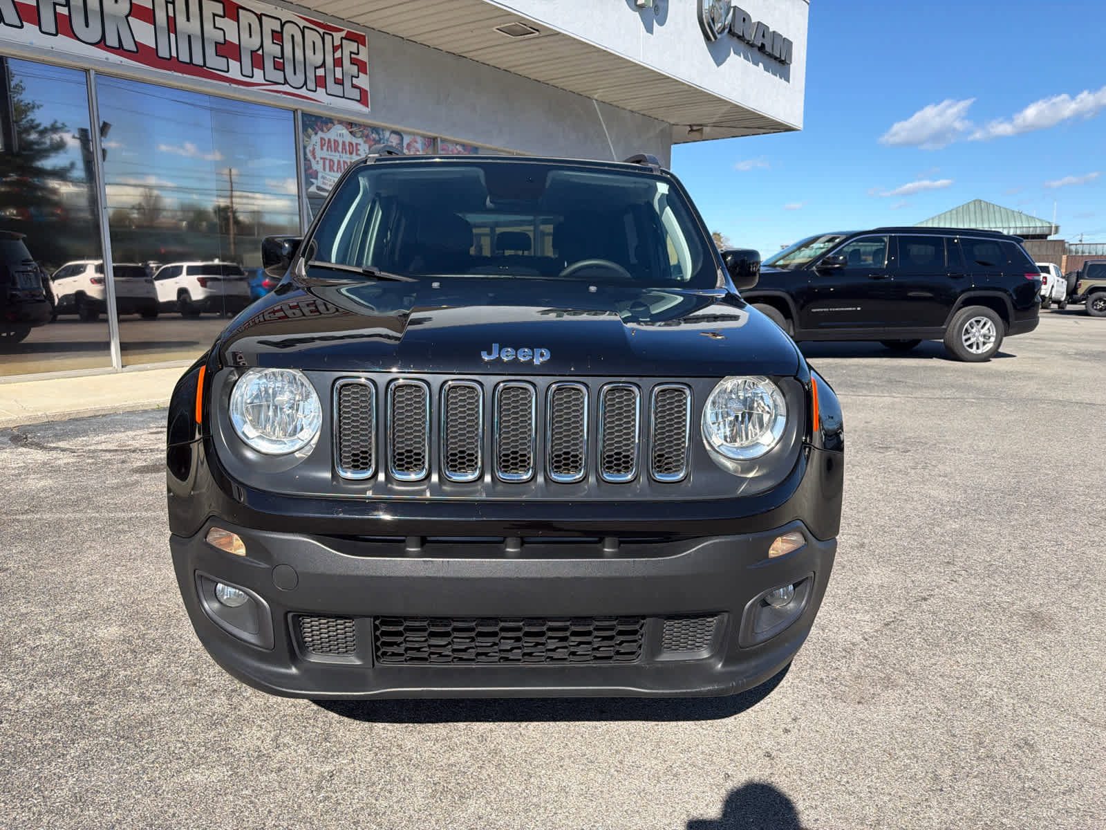 Used 2018 Jeep Renegade Latitude image 4