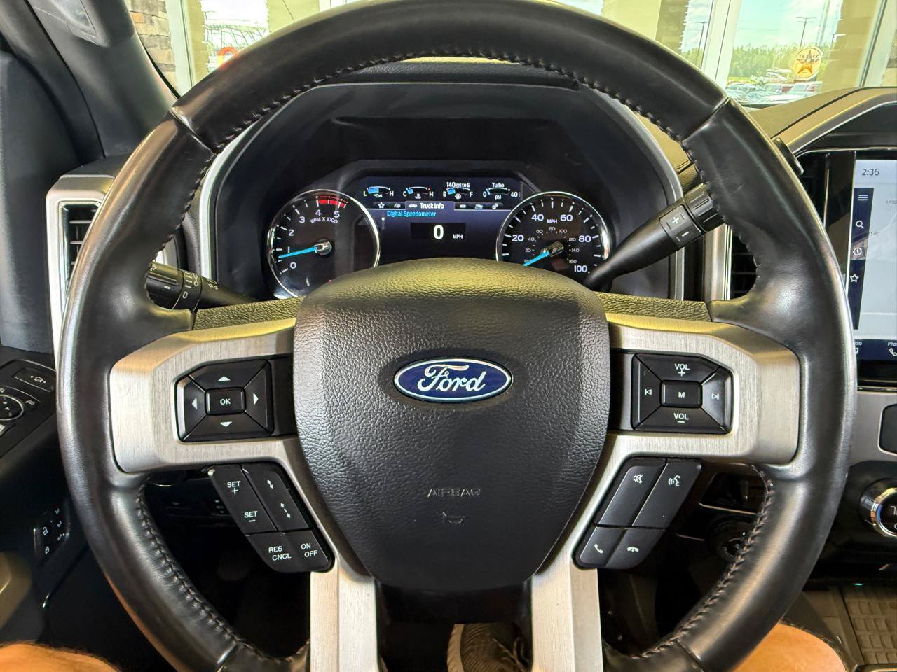 Used 2022 Ford F350 Platinum w/ Tremor Off-Road Package AWD/4WD image 24