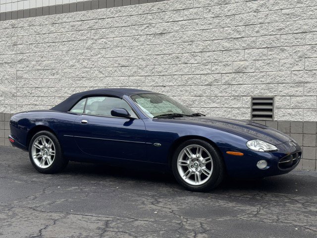 Used 2001 Jaguar XK8 Convertible RWD image 4
