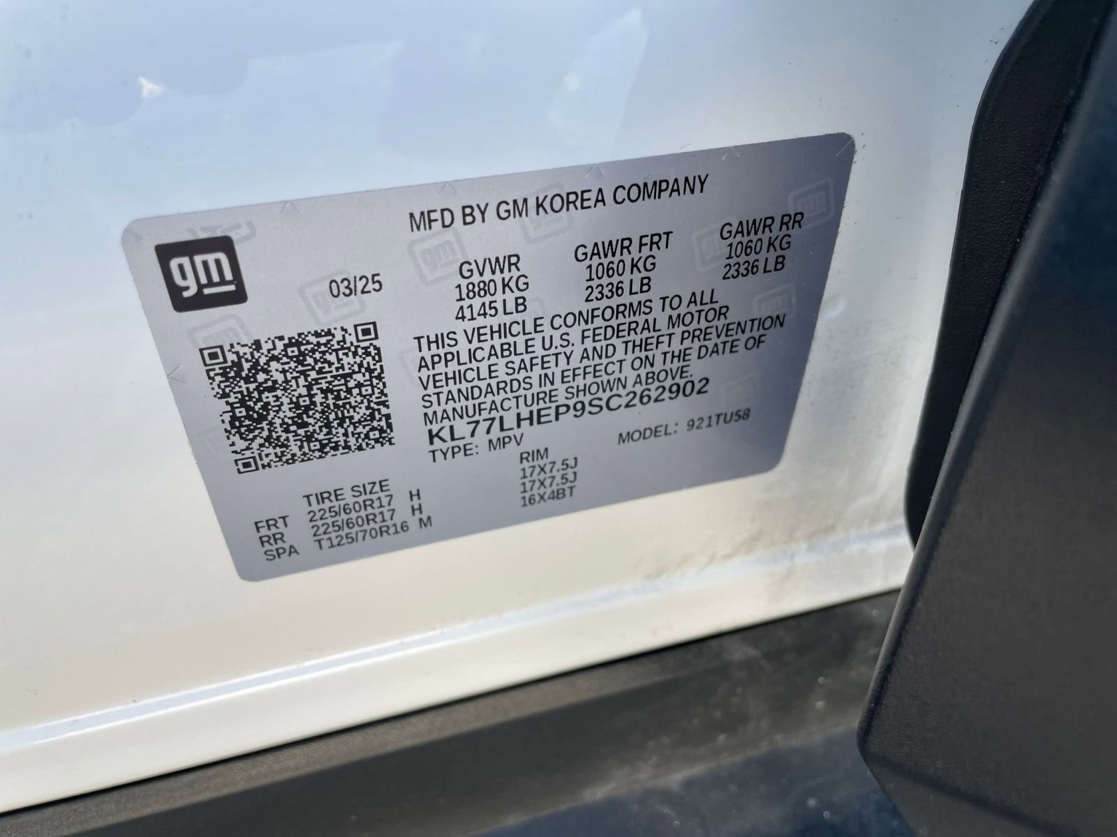 Used 2025 Chevrolet Trax LT w/ LT Convenience Package image 27