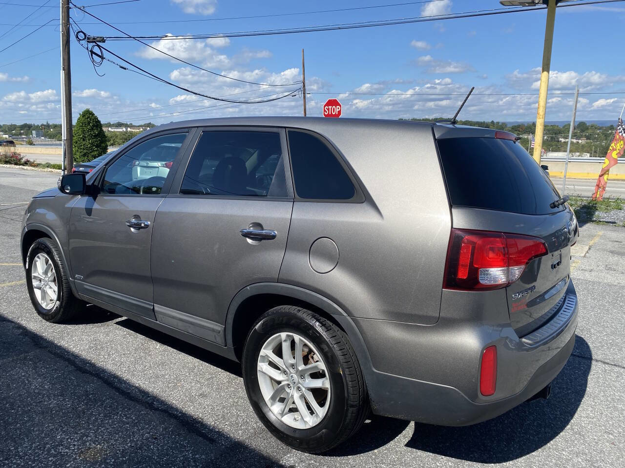 Used 2015 Kia Sorento LX image 7