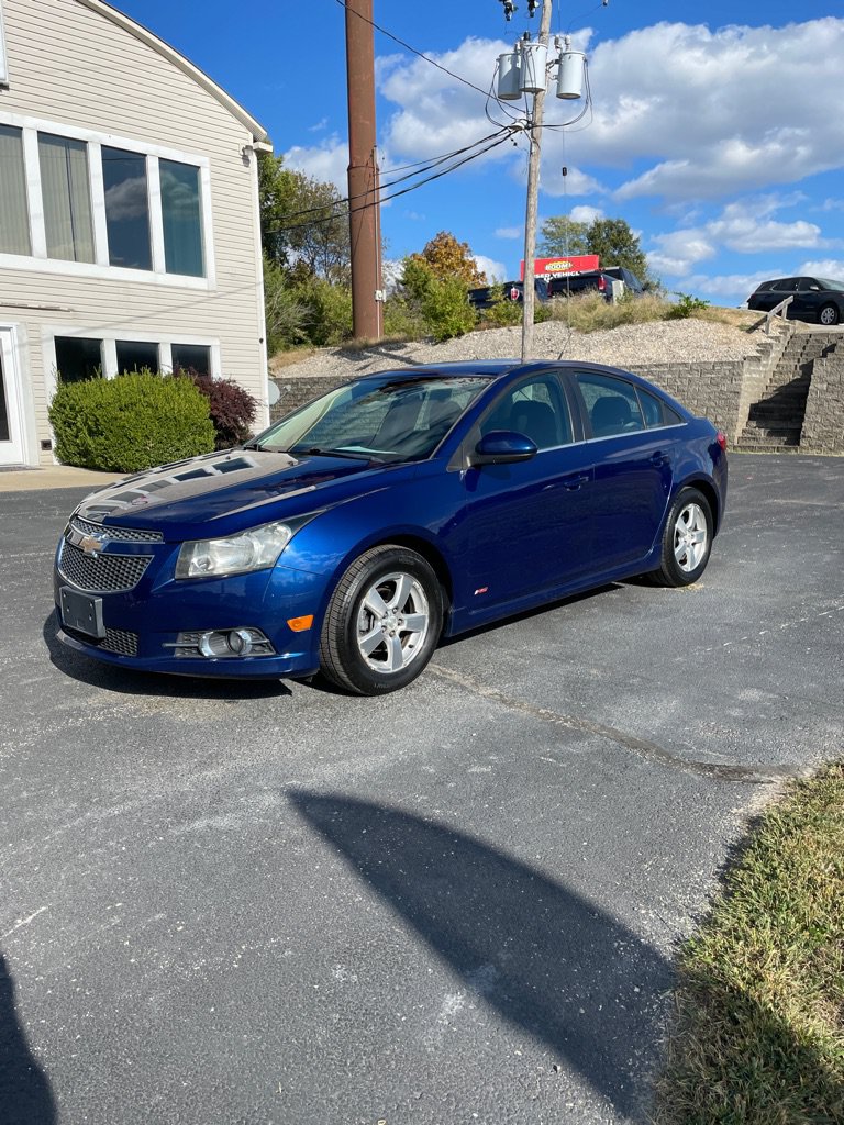 Used 2013 Chevrolet Cruze LT w/ RS Package FWD image 1