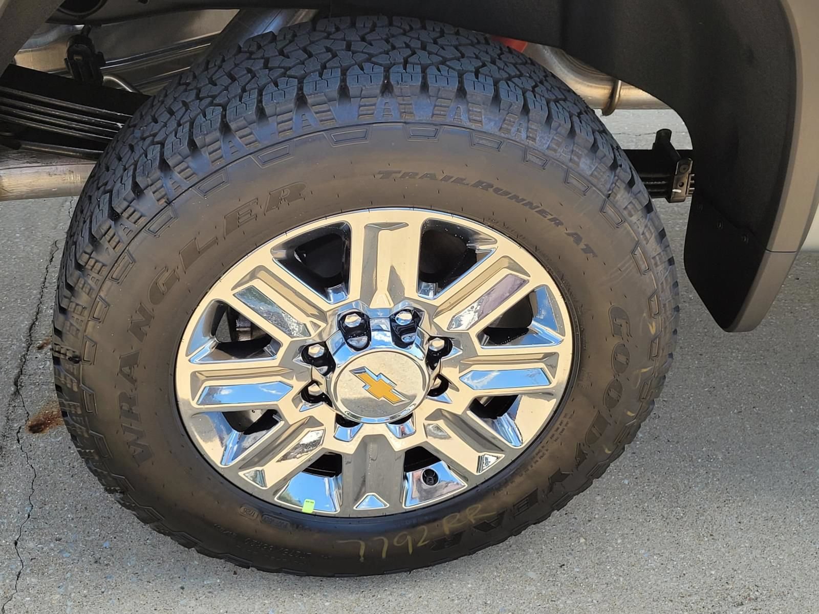 New 2026 Chevrolet Silverado 2500 High Country w/ High Country Premium Package AWD/4WD image 5