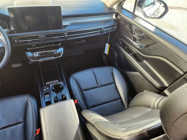 New 2025 Lincoln Corsair AWD w/ Equipment Group 101A image 12