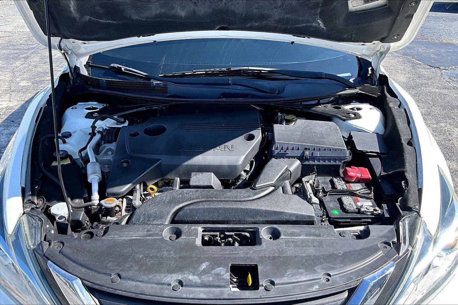Used 2016 Nissan Altima 2.5 SV w/ Convenience Package FWD image 32