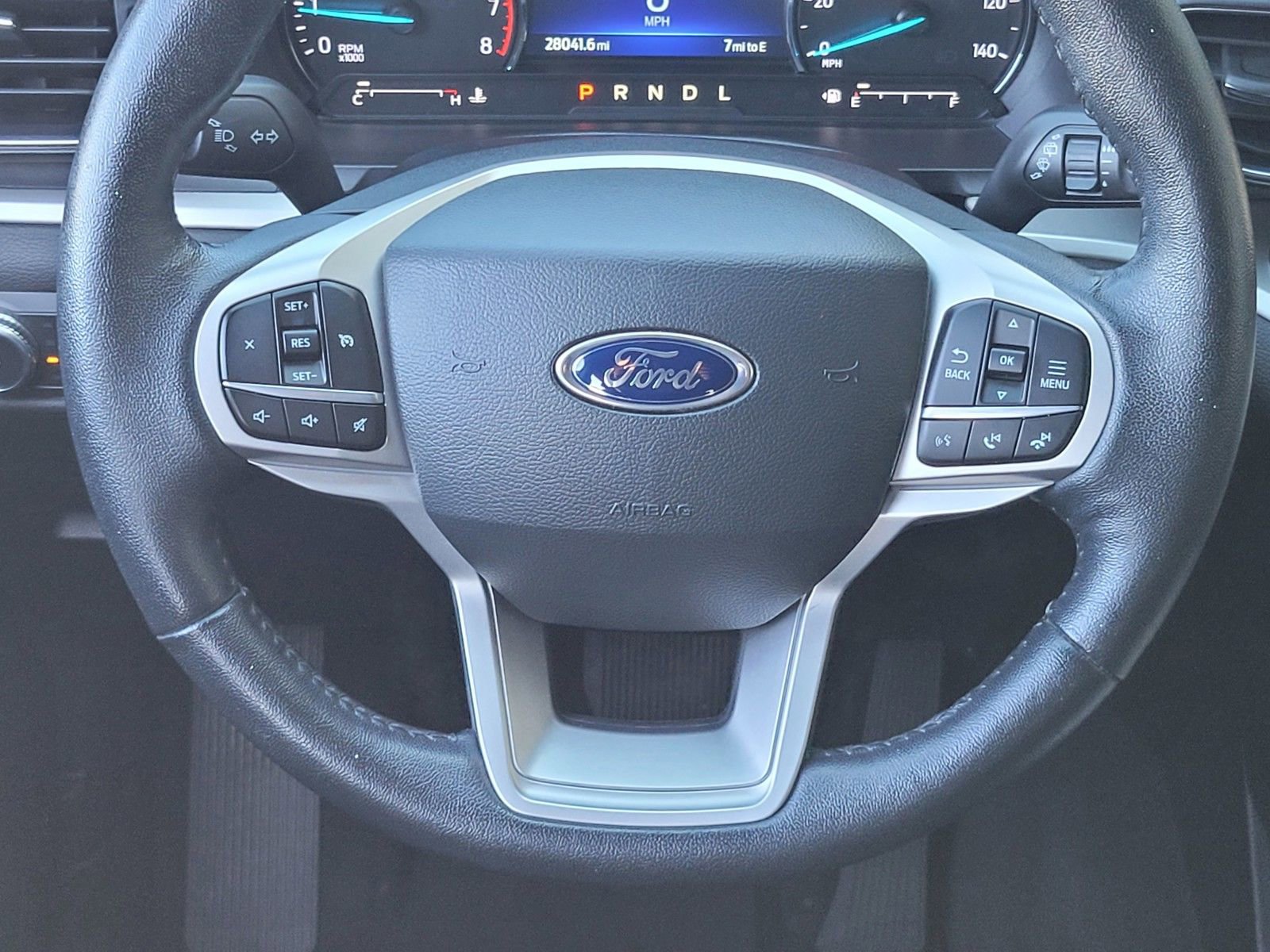 Used 2022 Ford Explorer XLT w/ Equipment Group 202A image 12