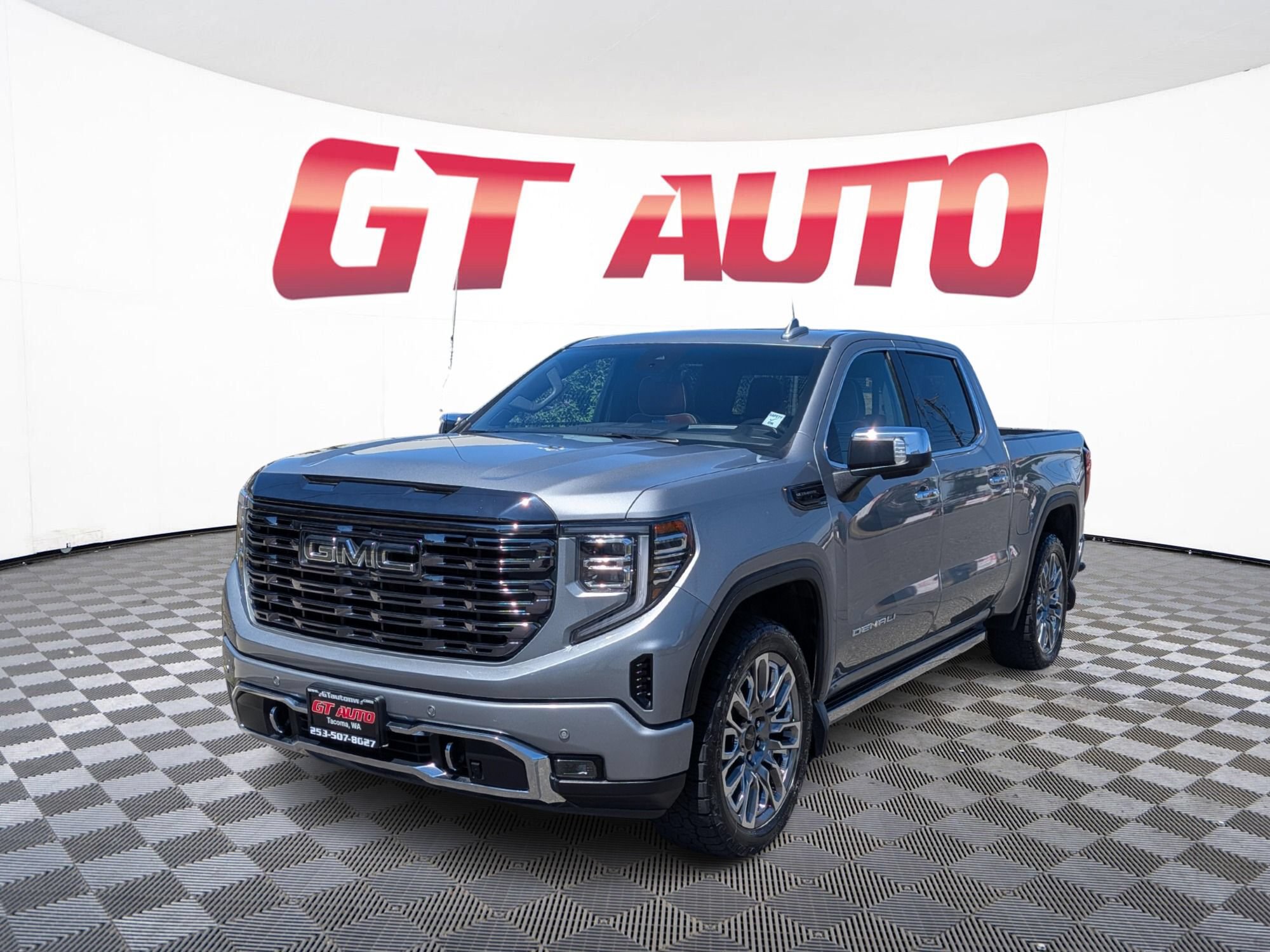 Used 2023 GMC Sierra 1500 Denali Ultimate AWD/4WD image 2