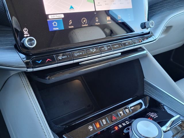 Used 2024 Jeep Wagoneer Series III w/ Premium Group I image 18