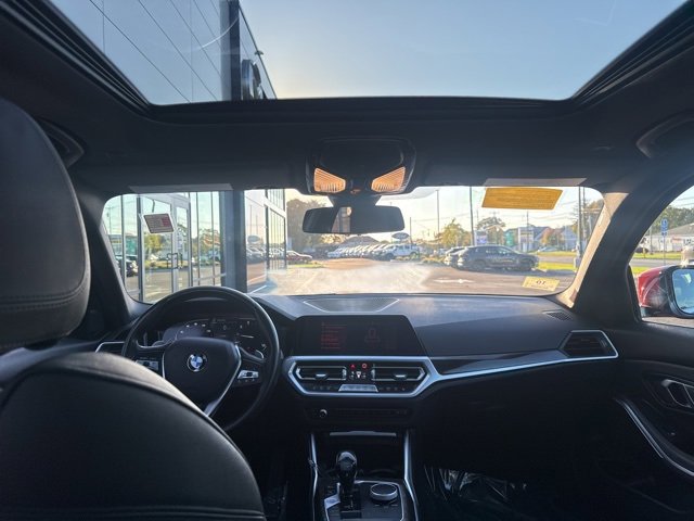 Used 2021 BMW 330i xDrive Sedan w/ Convenience Package image 13