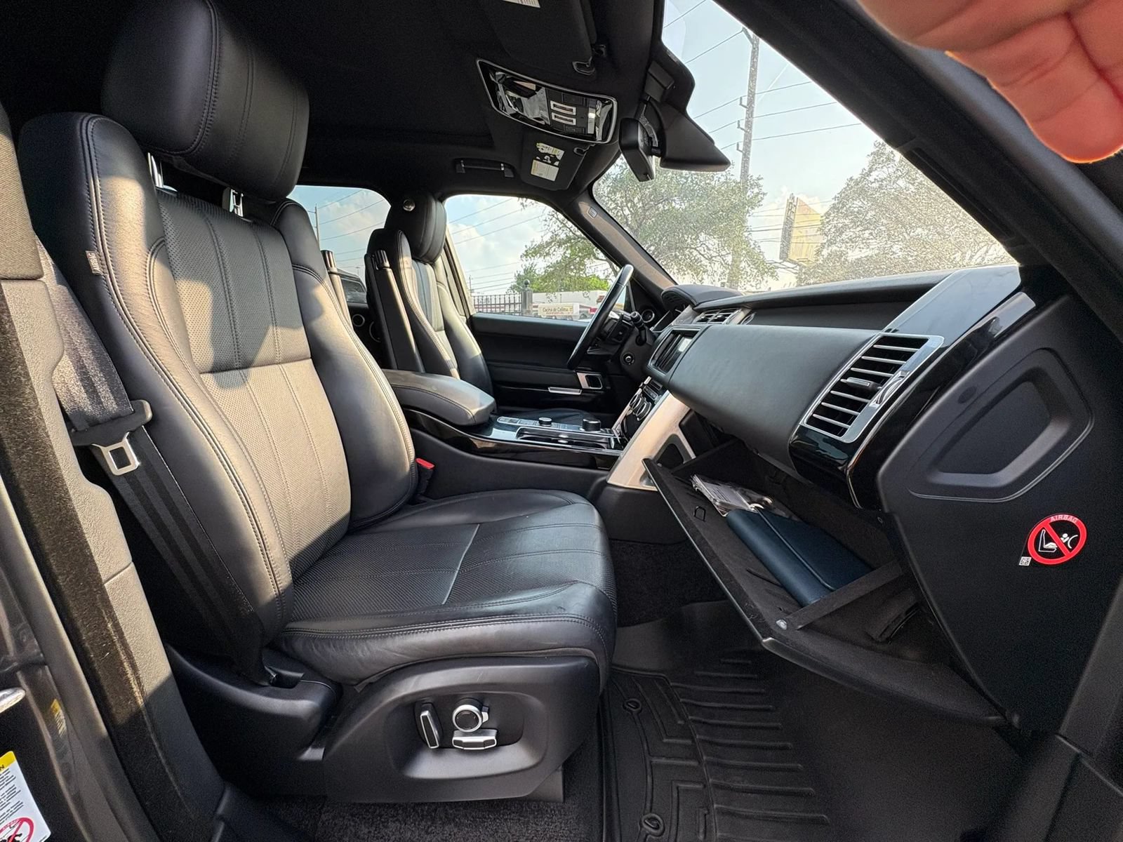 Used 2016 Land Rover Range Rover HSE AWD/4WD image 12