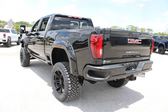 Used 2022 GMC Sierra 2500 Denali w/ Denali Black Diamond Edition image 8