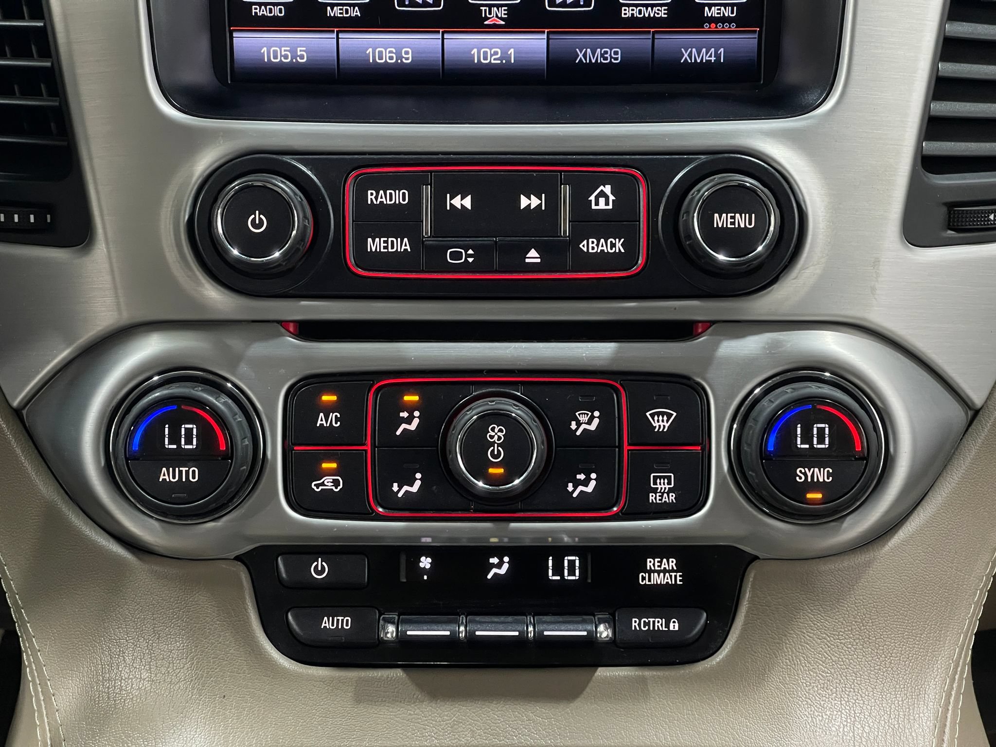 Used 2016 GMC Yukon SLE w/ HD Trailering Package AWD/4WD image 22