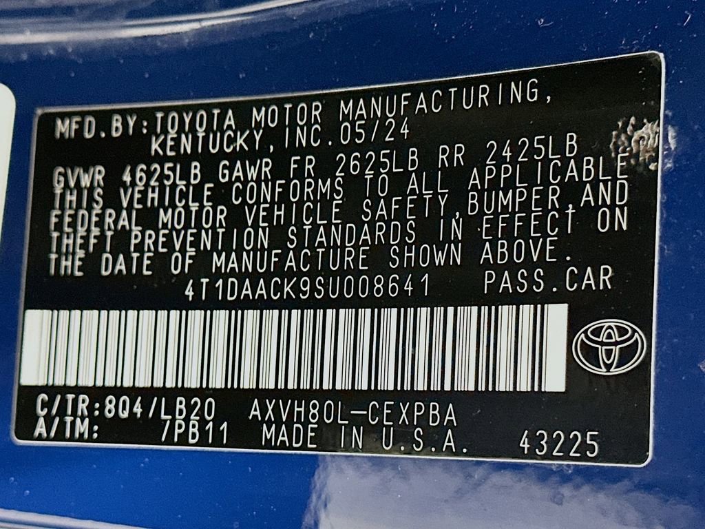 Used 2025 Toyota Camry XSE FWD image 33