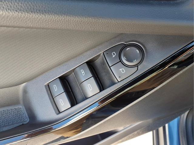 Used 2025 Chevrolet Equinox LT w/ Convenience Package II FWD image 17