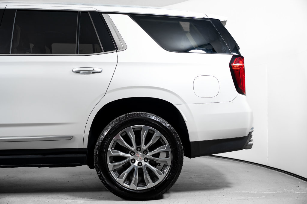 Used 2021 GMC Yukon Denali w/ Denali Premium Package RWD image 15