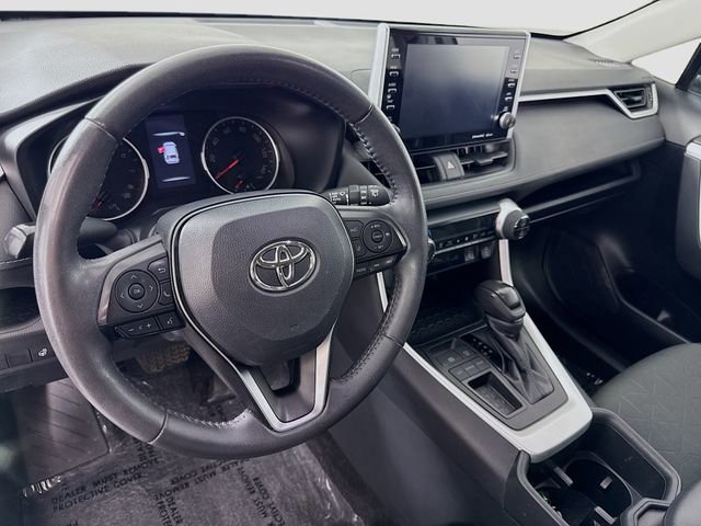 Certified 2022 Toyota RAV4 XLE w/ Convenience Package FWD image 9