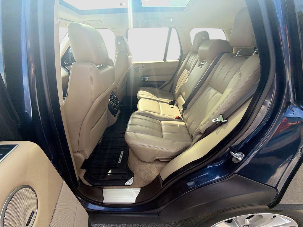 Used 2016 Land Rover Range Rover HSE image 27
