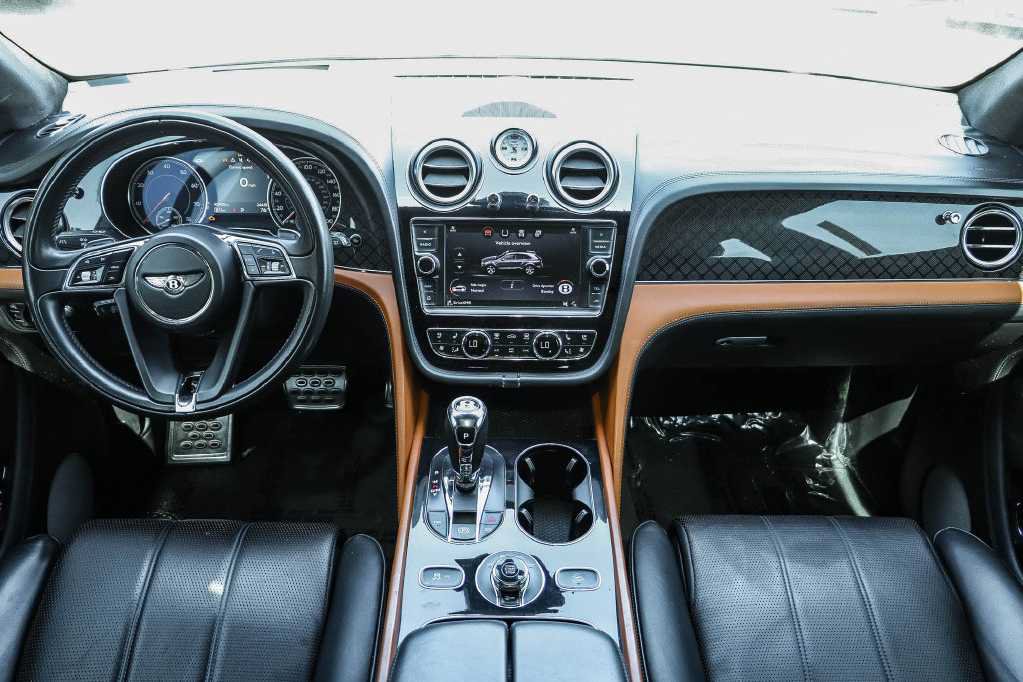 Used 2020 Bentley Bentayga AWD/4WD image 15