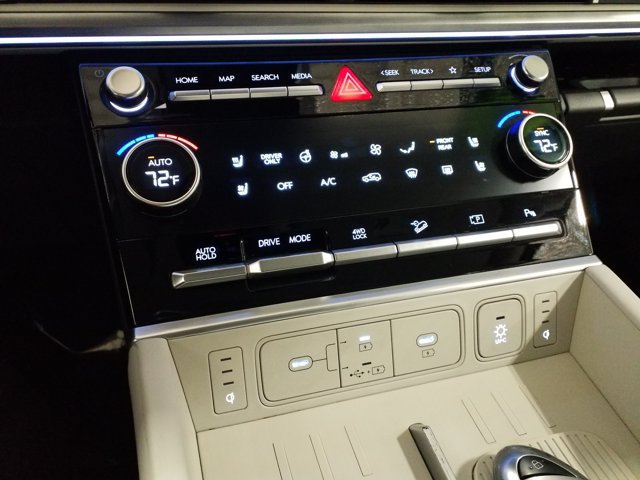 Certified 2025 Hyundai Santa Fe Calligraphy AWD/4WD image 7