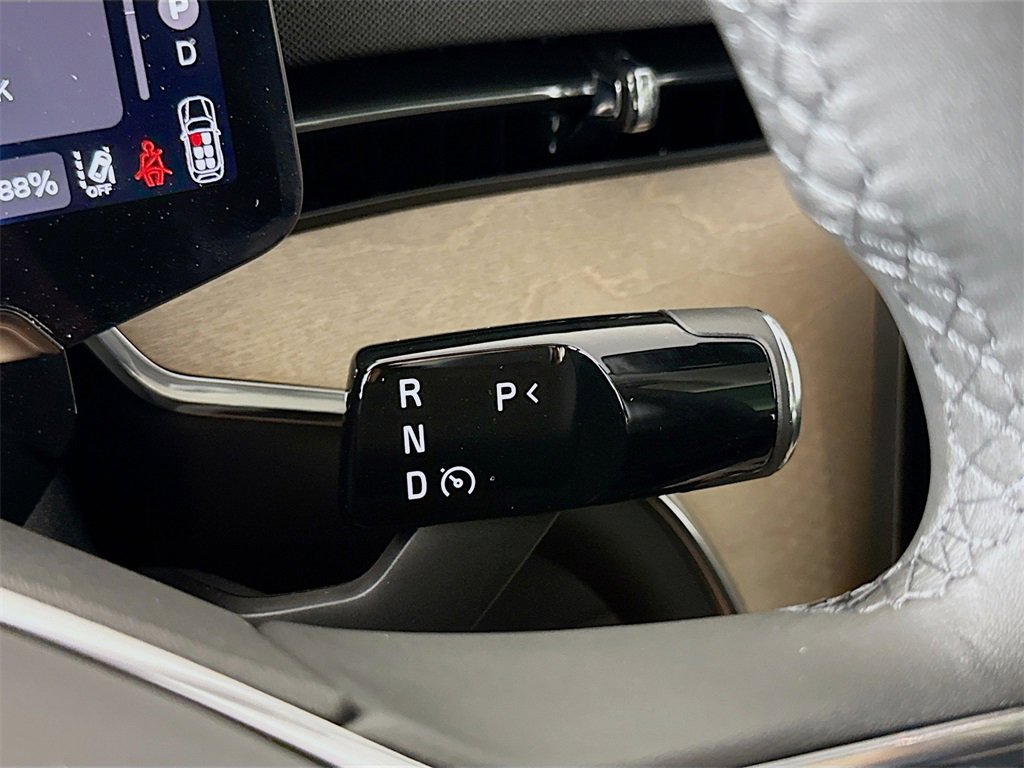 New 2025 Volvo EX90 Plus w/ Protection Package Premier image 16