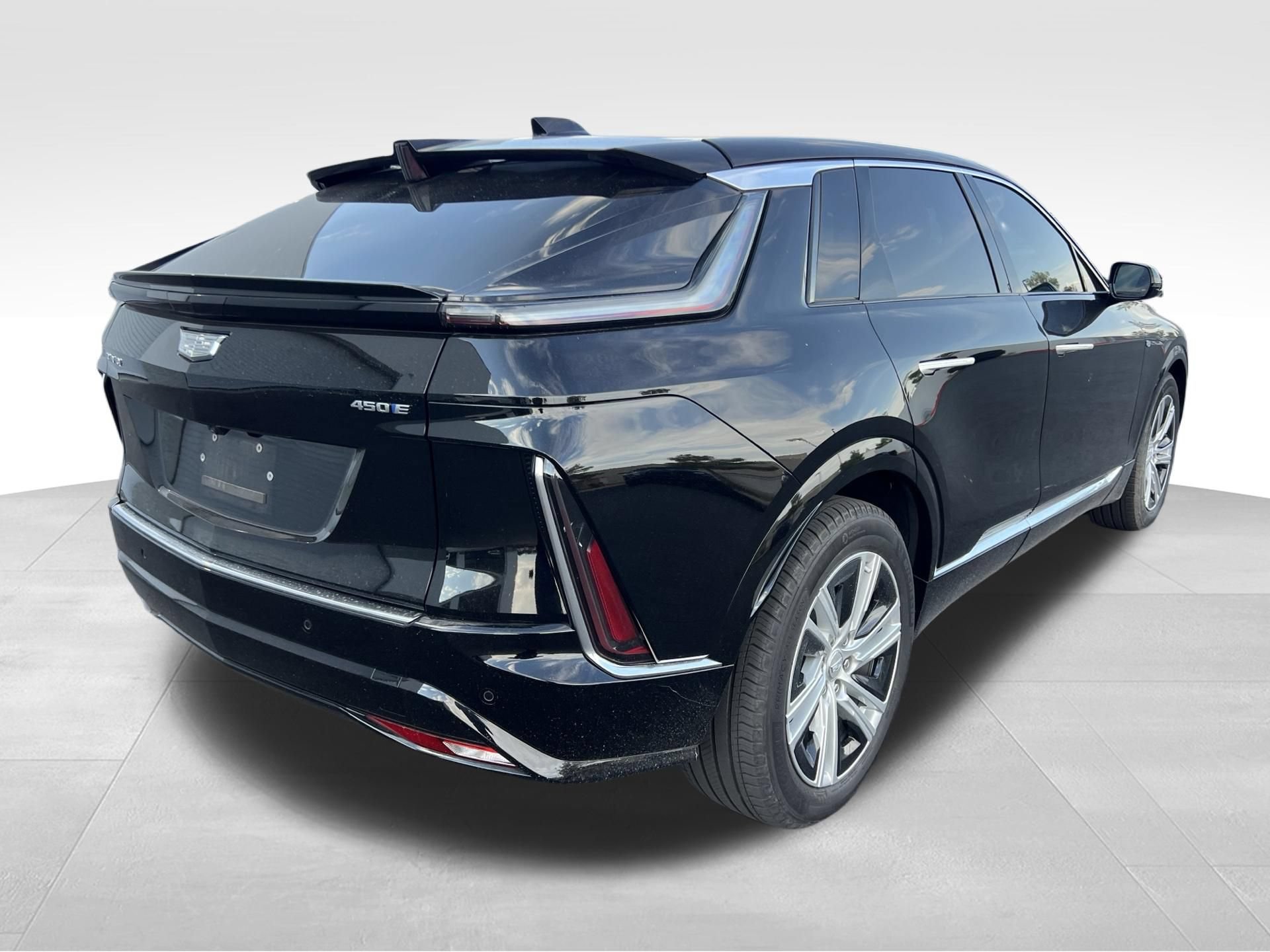 Used 2024 Cadillac Lyriq Tech w/ LPO, Floor Liner Package RWD image 5