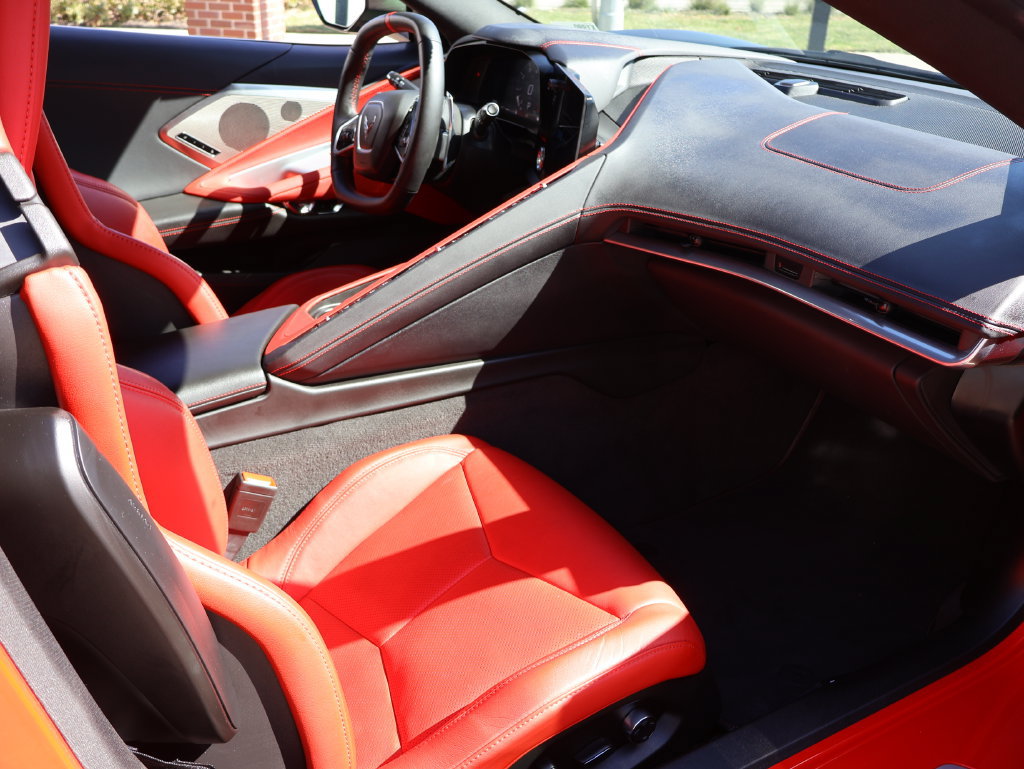 Used 2024 Chevrolet Corvette Stingray Preferred Cpe RWD image 16