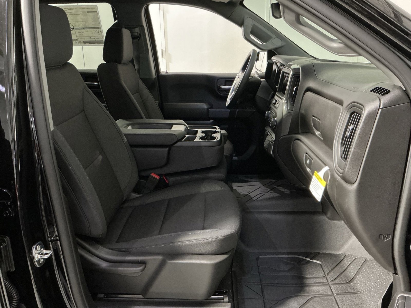 New 2026 Chevrolet Silverado 1500 Custom w/ Turbomax Blackout Package image 32