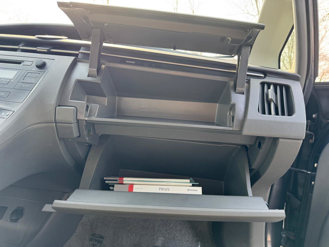Used 2010 Toyota Prius Five FWD image 38