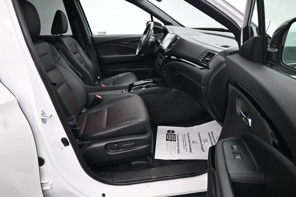 Used 2023 Honda Ridgeline Black Edition image 13