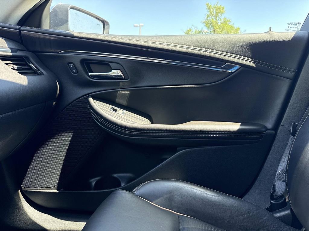 Used 2016 Chevrolet Impala LTZ FWD image 28