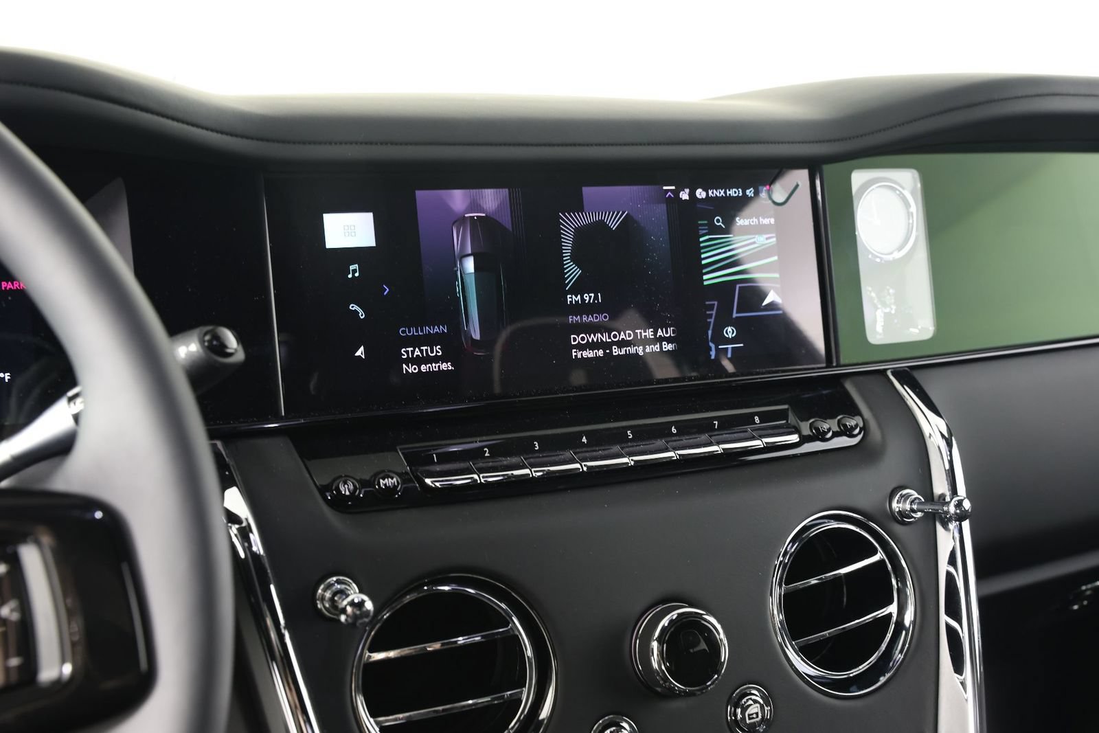 New 2026 Rolls-Royce Cullinan AWD/4WD image 13