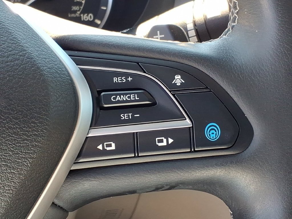 Used 2023 INFINITI QX50 Luxe AWD/4WD image 11