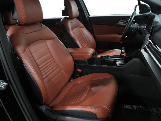 Used 2023 Kia Sportage SX image 17