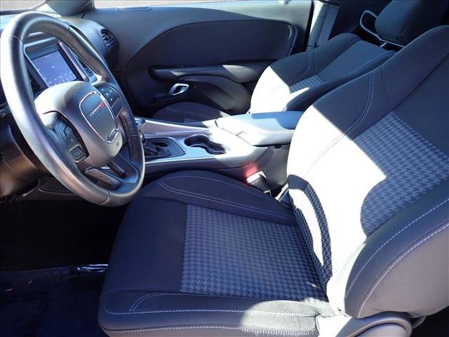 Used 2021 Dodge Challenger SXT w/ Driver Convenience Group image 9