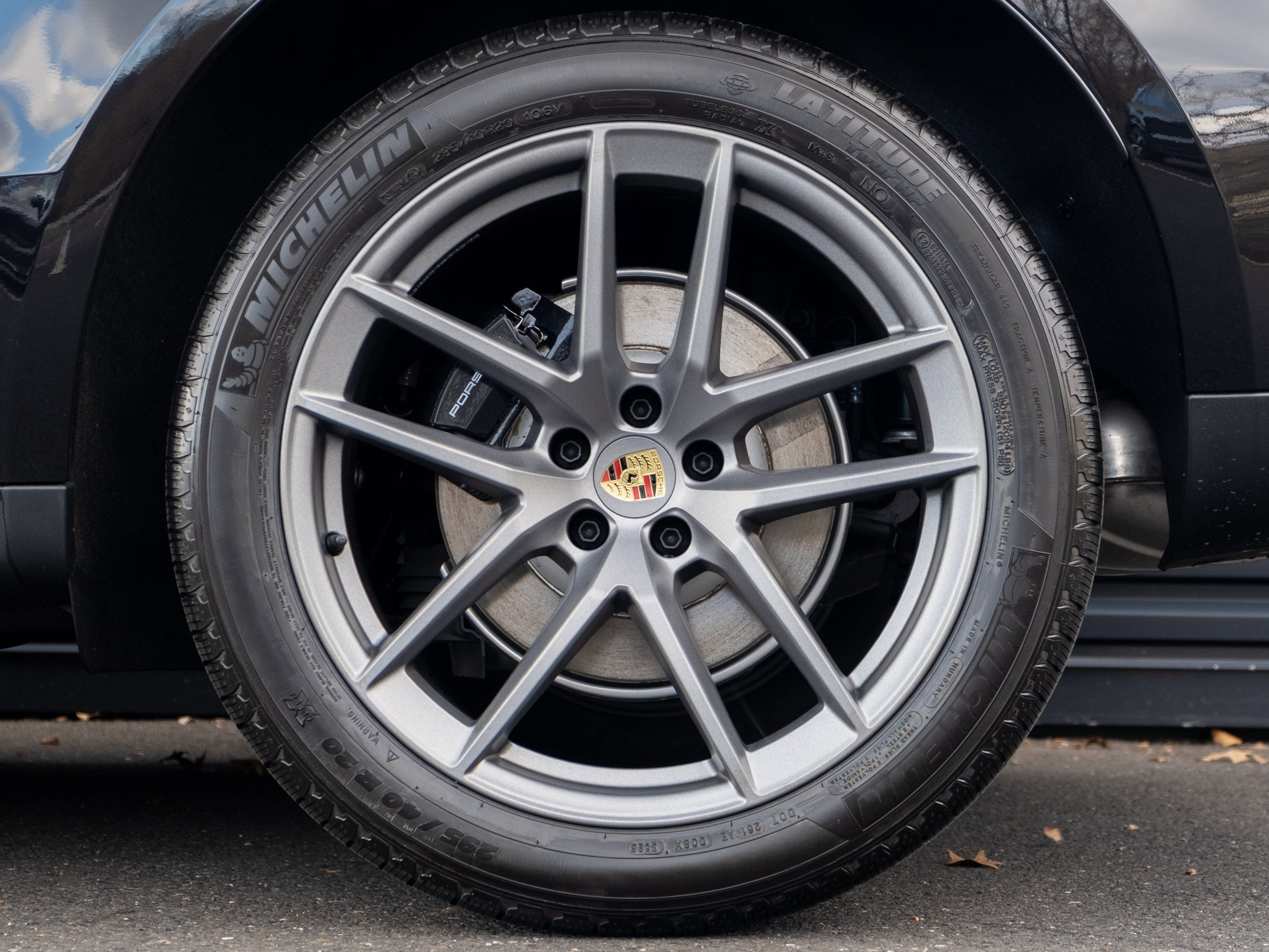 New 2026 Porsche Macan S image 13