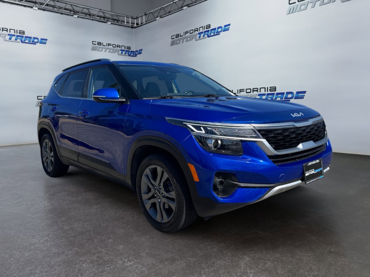 Used 2023 Kia Seltos S FWD image 3