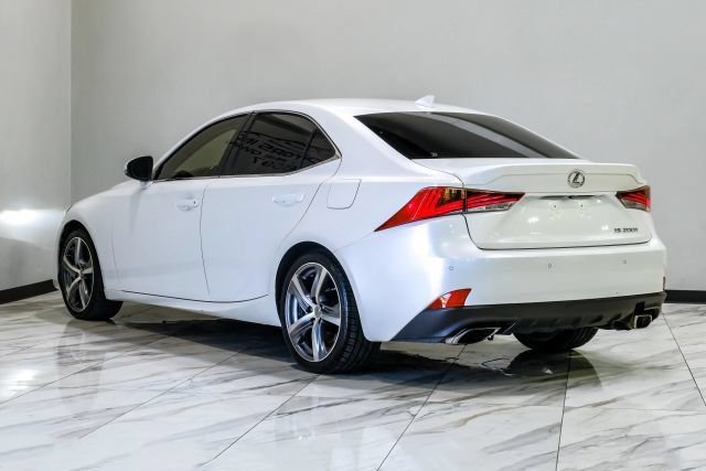 Used 2017 Lexus IS 200t w/ Premium Package RWD image 12