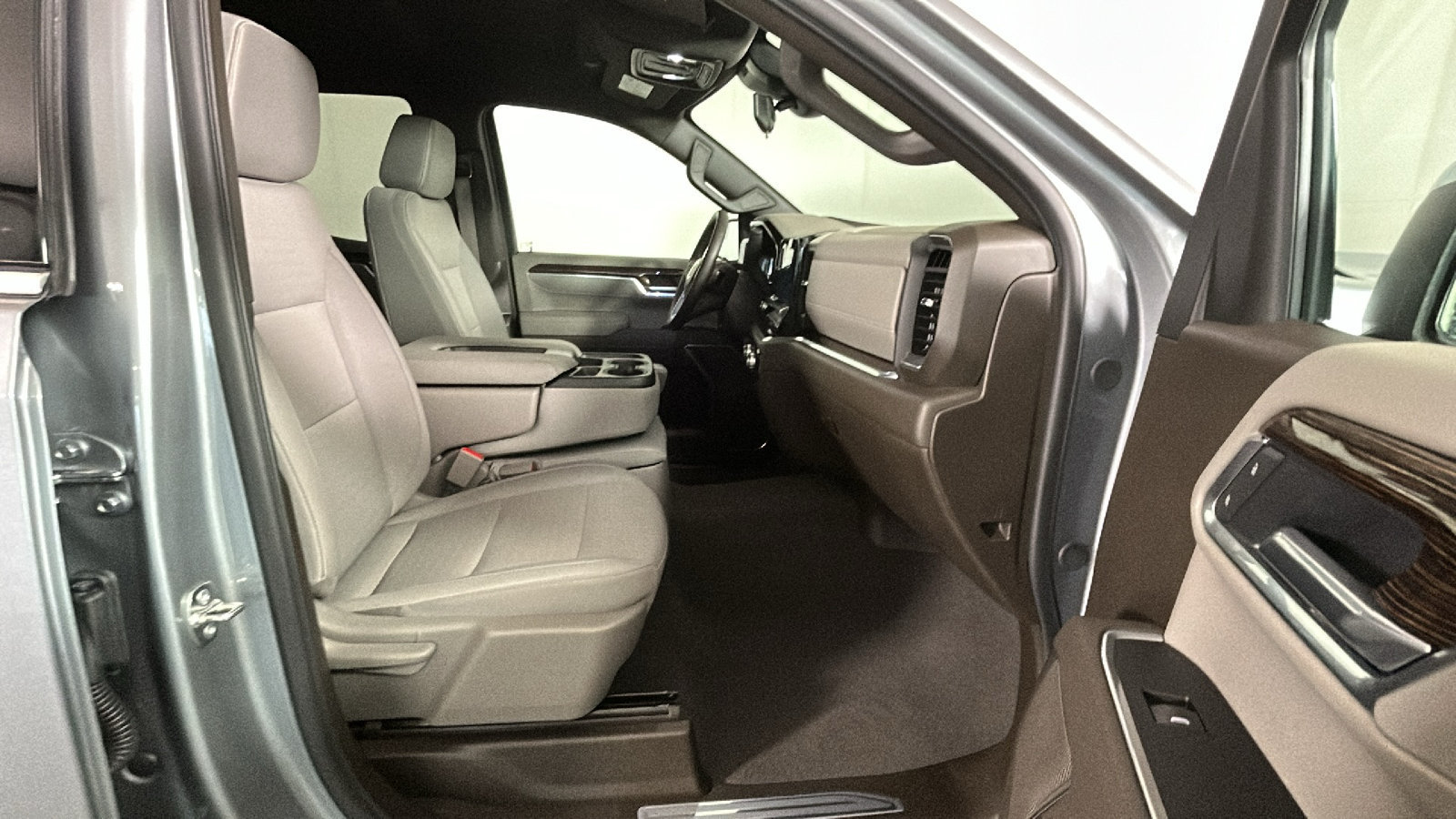 New 2026 GMC Sierra 1500 SLE AWD/4WD image 34
