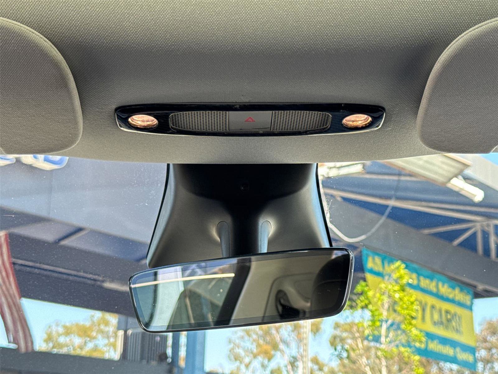 Used 2021 Tesla Model Y Long Range image 27