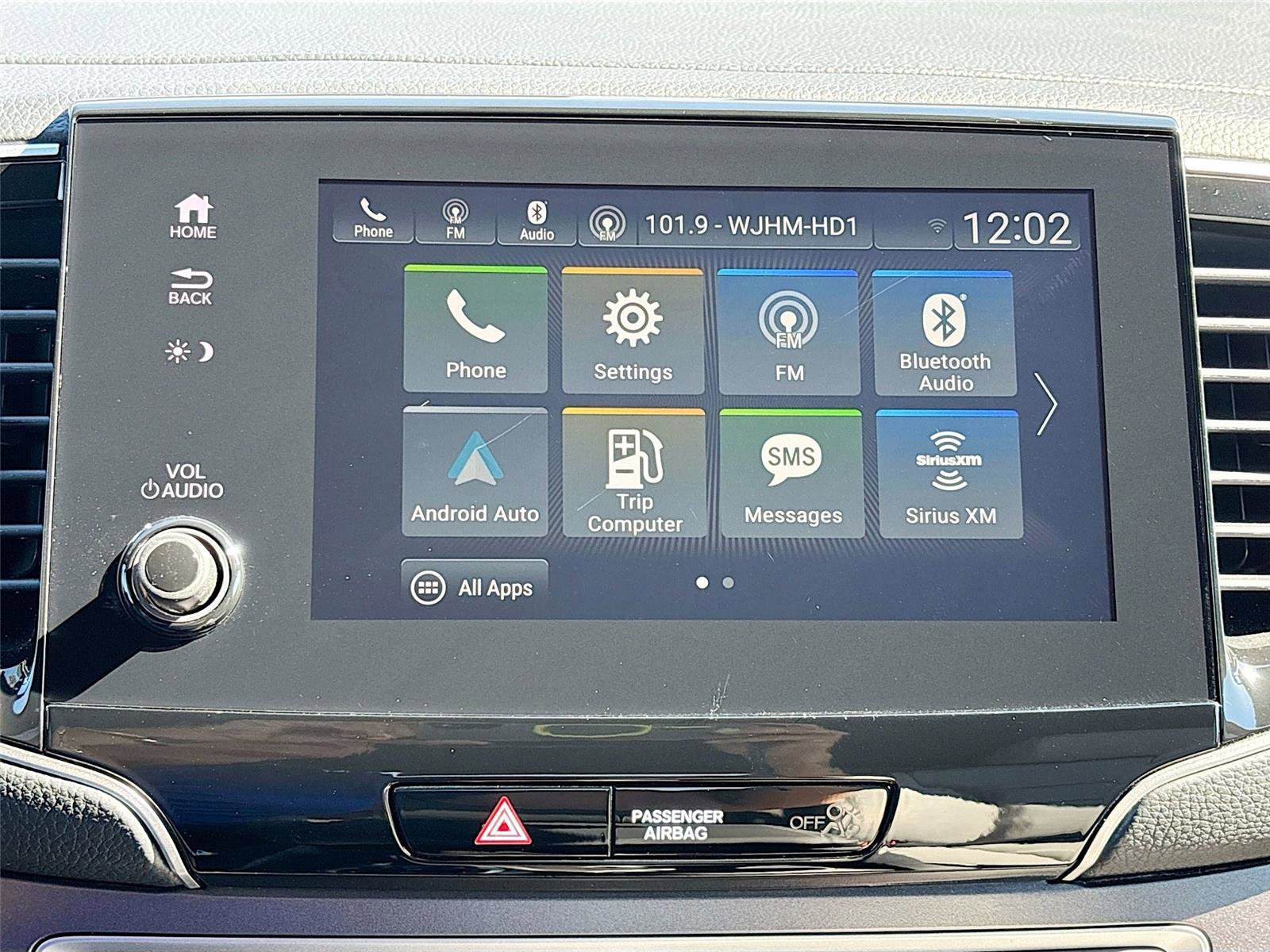 Certified 2025 Honda Passport EX-L image 16