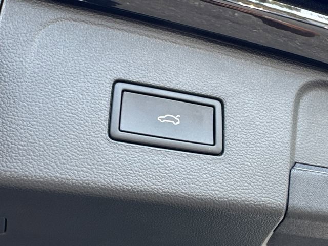 New 2026 Volkswagen Atlas SE image 14