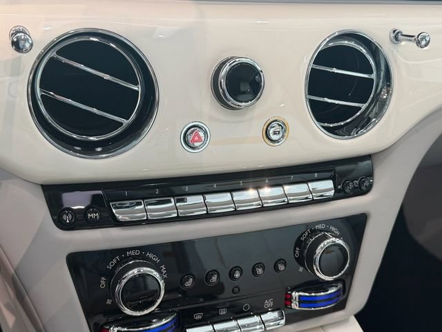 Used 2024 Rolls-Royce Ghost AWD/4WD image 21