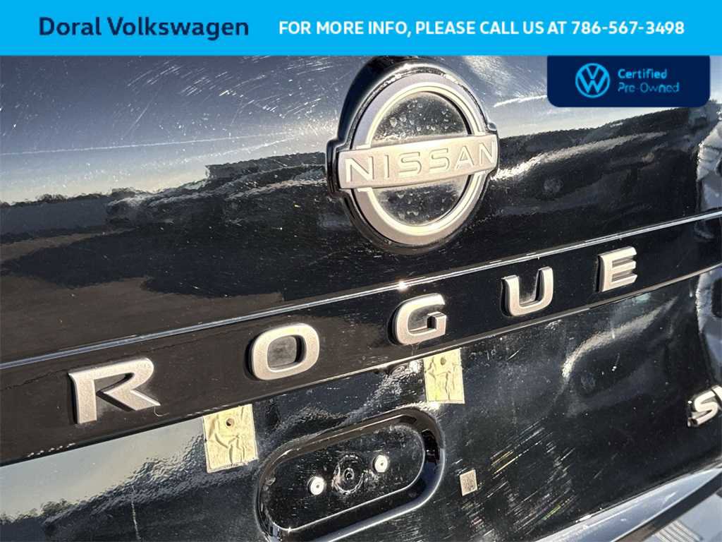 Used 2024 Nissan Rogue SV image 10