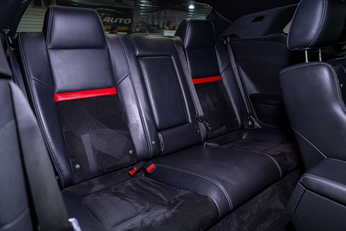 Used 2010 Dodge Challenger SRT8 w/ SRT Option Group II RWD image 17