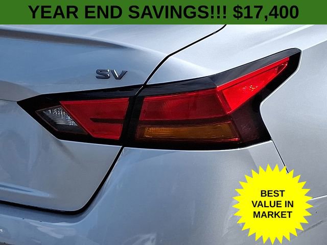 Used 2024 Nissan Altima 2.5 SV image 11