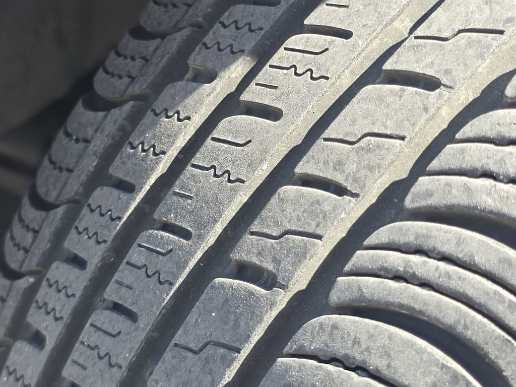 Used 2023 Kia Forte LXS w/ LXS Technology Package image 8