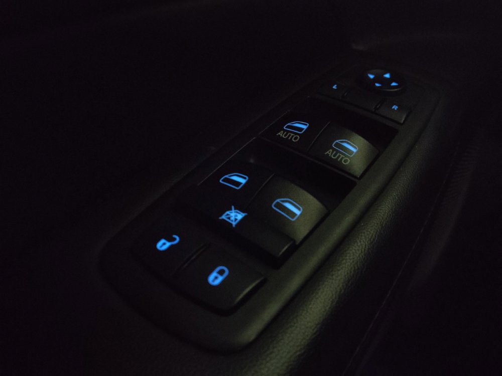 Used 2018 Jeep Grand Cherokee Limited AWD/4WD image 27