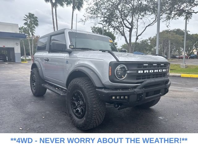 Used 2022 Ford Bronco Black Diamond image 3